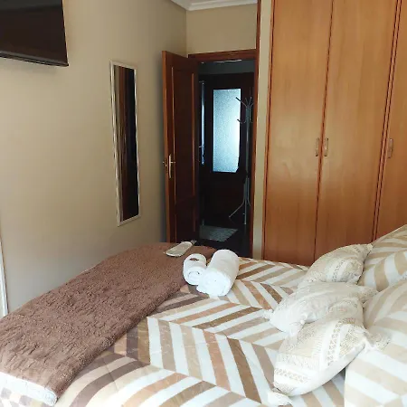 Bonito Piso Con Garaje Y Piscina A 8 'Centro Apartment Castro Urdiales Exterior photo